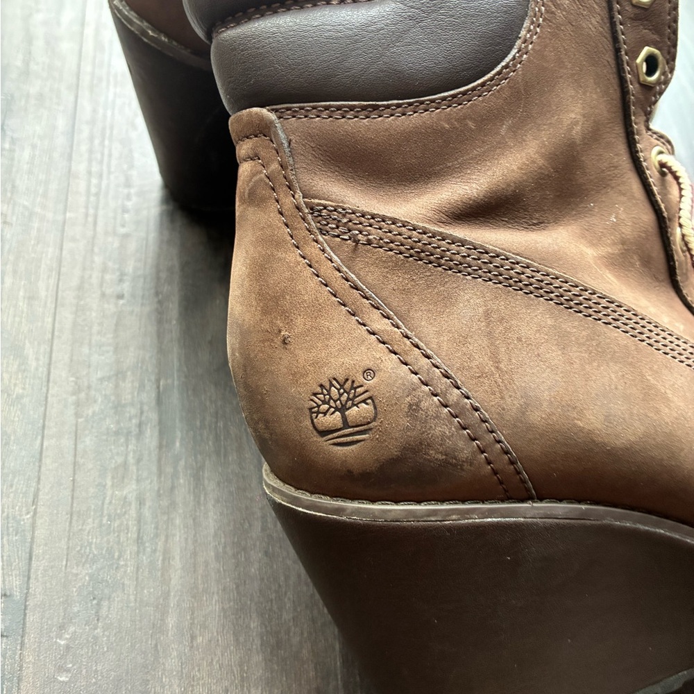 Timberland Women's Brown Lace-Up Wedge Booties - Picture 2 of 7